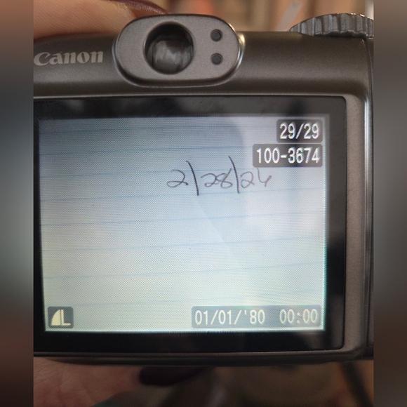 Canon PowerShot A590 IS Digital Camera - Picture 11 of 12